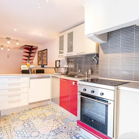 Elegant Liberty Duplex 公寓